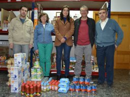 ENTREGA ALIMENTOS MAGDALENA 22-04-2013